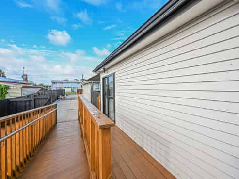 10A Young Road, Mount Wellington