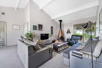 47 Haseler Crescent, Mellons Bay