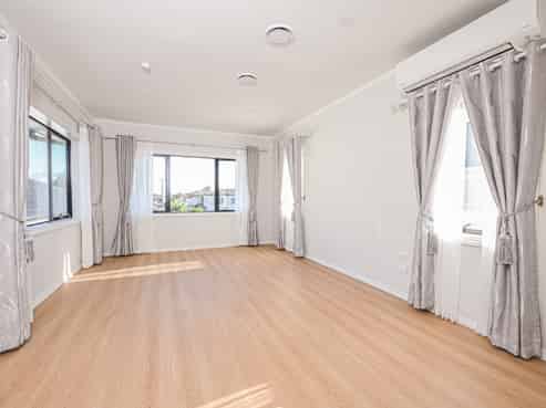 10 Young Road, Mount Wellington