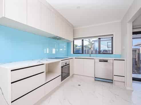 10 Young Road, Mount Wellington