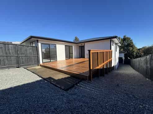 10 Young Road, Mount Wellington