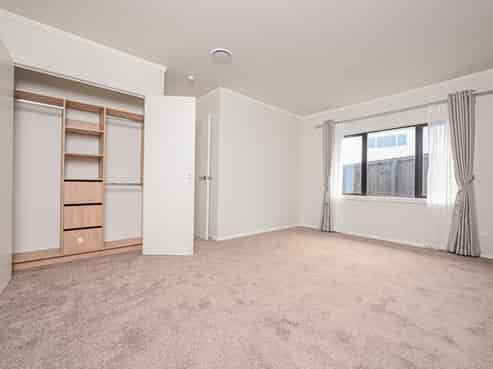 10 Young Road, Mount Wellington