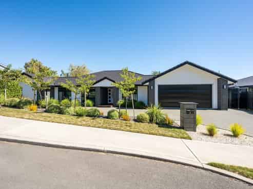 6 Penny Lane, Richmond