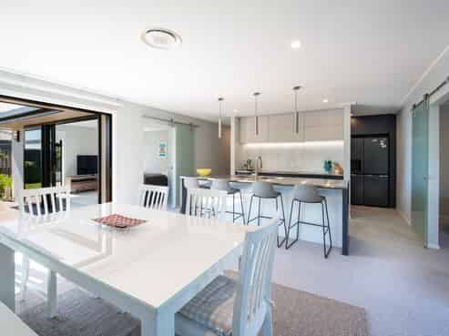 6 Penny Lane, Richmond