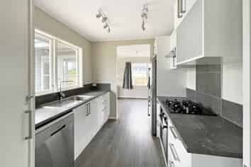 18 Wyndham Street, Awapuni