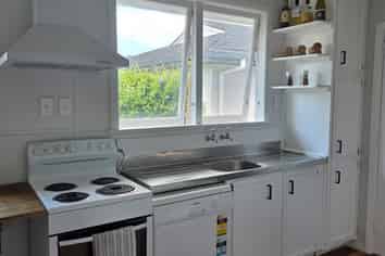 Hawkes Bay - Address withheld