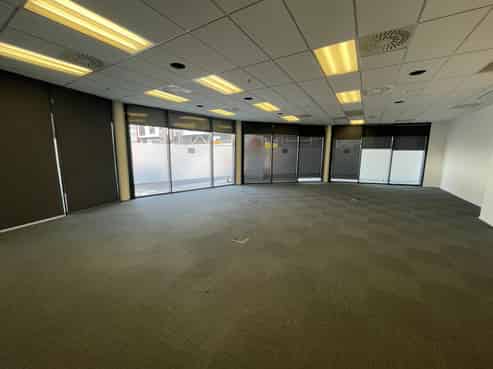 Ground Floor Showroom/Office on Tory Street
