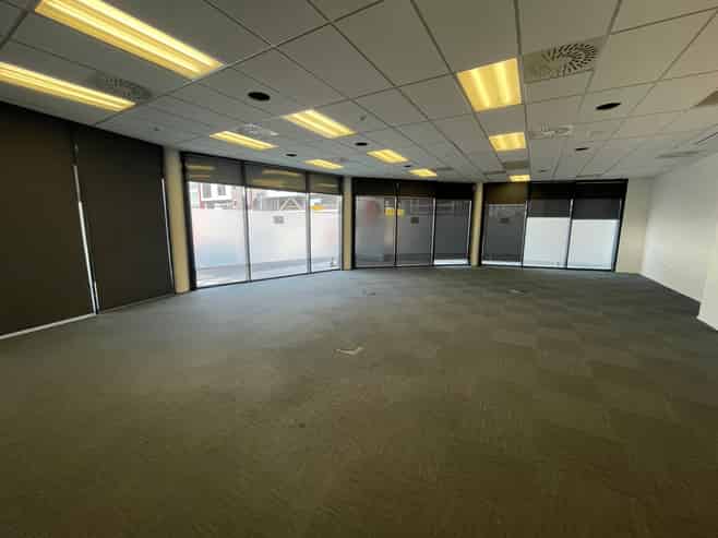 Ground Floor Showroom/Office on Tory Street