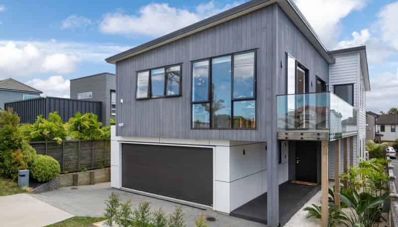 43 Knights Road, Rothesay Bay