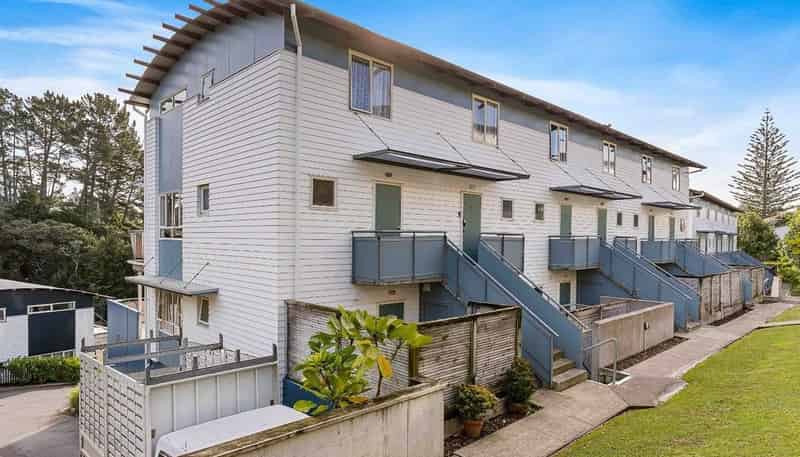 E9/20 Ian Marwick Place, Birkenhead