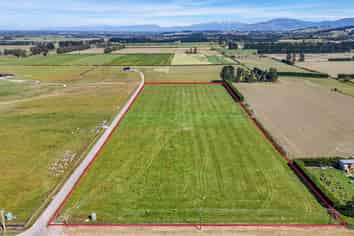 53 Stoke School Road, Cust