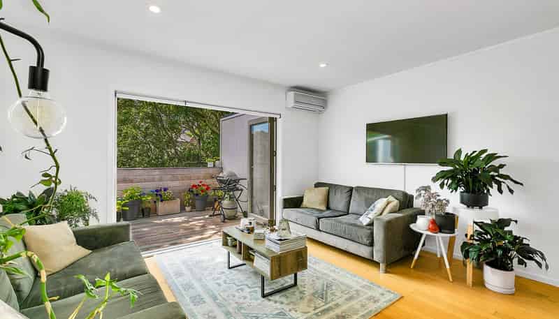 1/5 Larchwood Avenue, Westmere