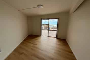 6A Forsythe Place, Massey