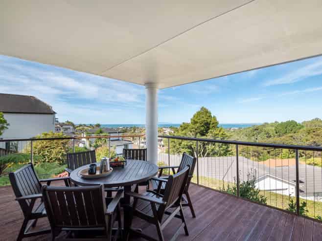 495 & 495A East Coast Road, Murrays Bay