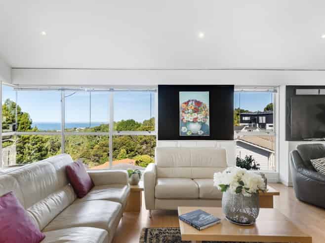 495 & 495A East Coast Road, Murrays Bay