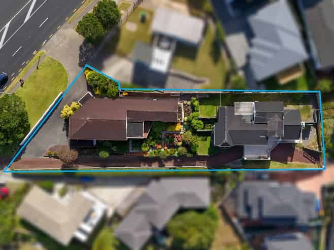 495 & 495A East Coast Road, Murrays Bay