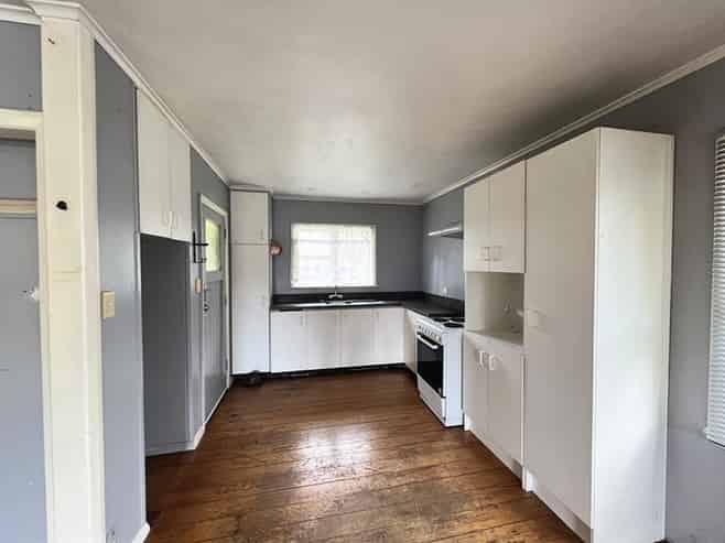 Auckland - Address withheld