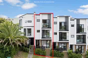 11/32 Karori Crescent, Orakei