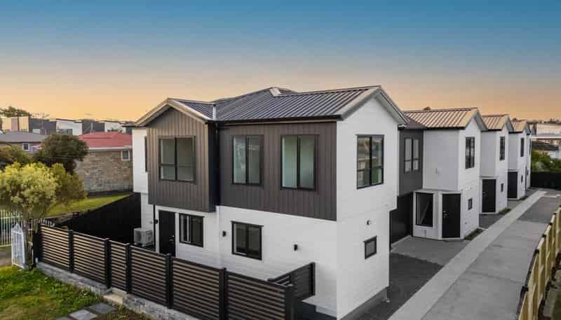 Lot 2/40 Beaumonts Way, Manurewa