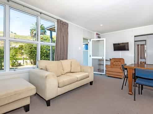 118 Newcastle Street, Mahia