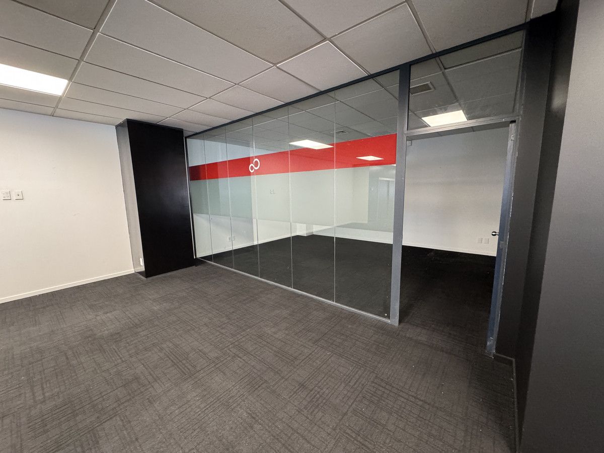 Fully refurbished in Te Aro - Més
