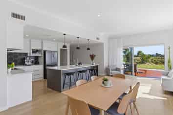 11 Taranui Way, Paraparaumu Beach
