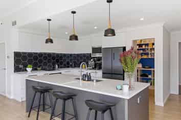 11 Taranui Way, Paraparaumu Beach