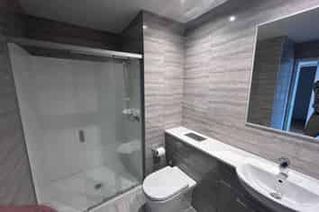 506/3 Rose Garden Lane, Albany