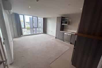 506/3 Rose Garden Lane, Albany