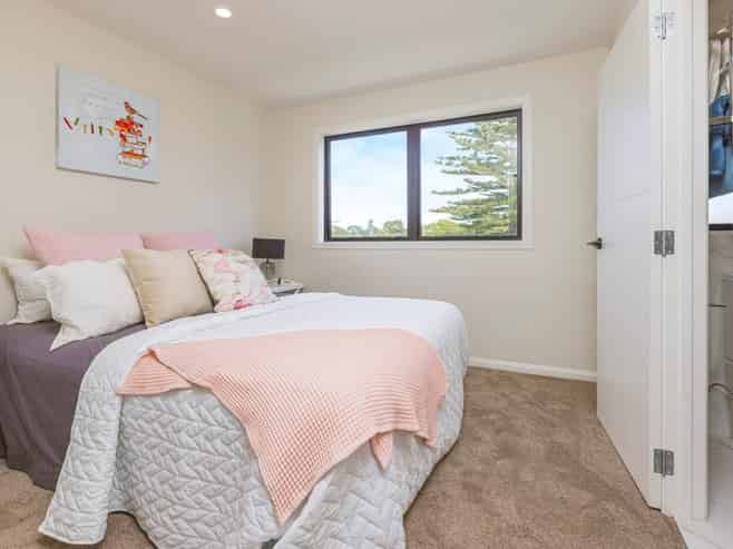 63 Kawiti Avenue, Point England