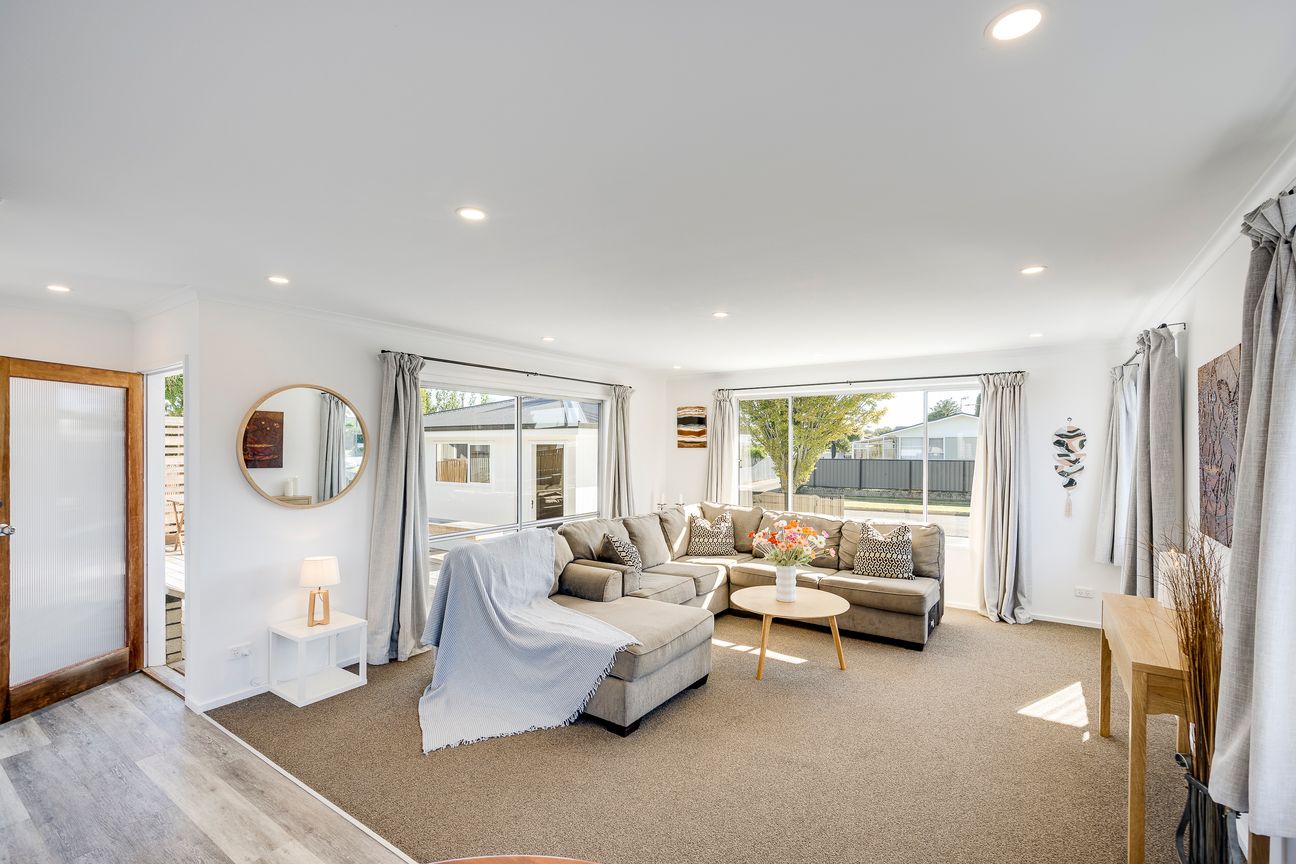 Renovated Top to Toe - Move Straight In - Widok 3