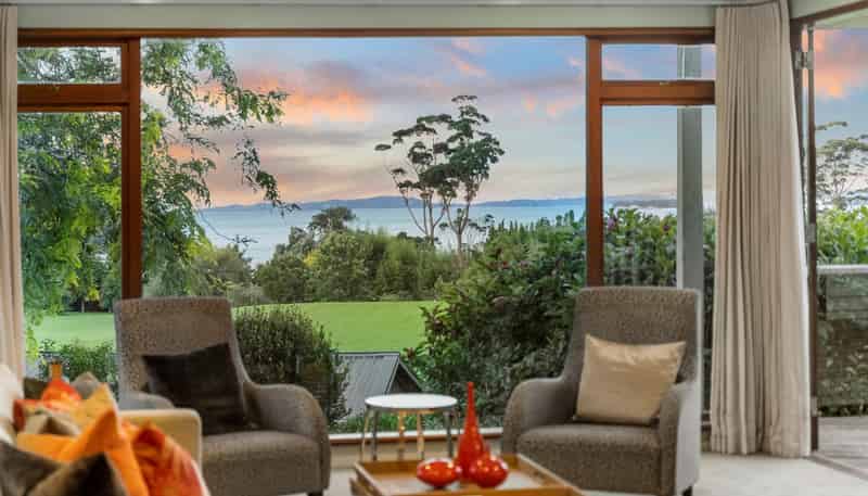 247 Broomfields Road, Whitford