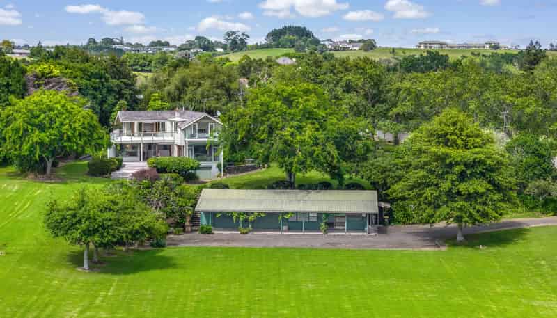 247 Broomfields Road, Whitford