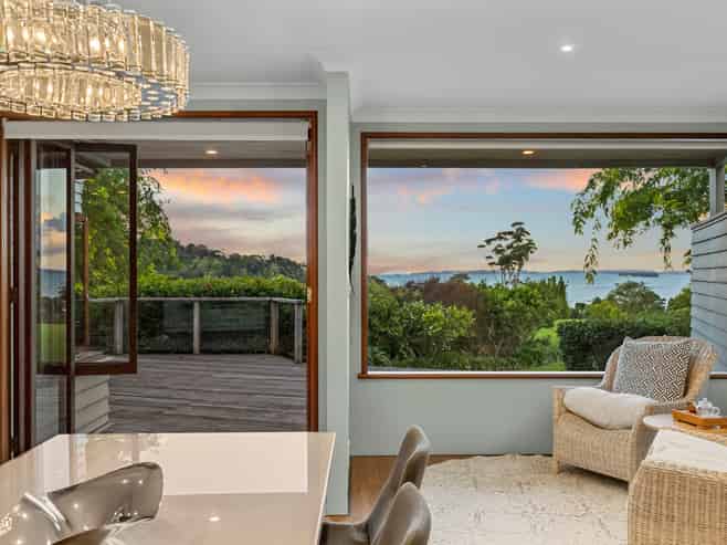 247 Broomfields Road, Whitford