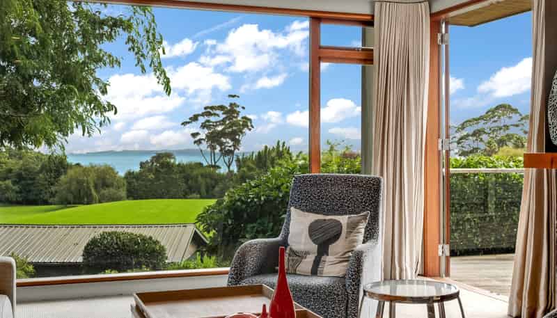 247 Broomfields Road, Whitford