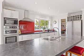 10 Holly Place, Rangiora