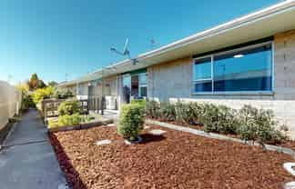 2/361 Burnett Street, Ashburton