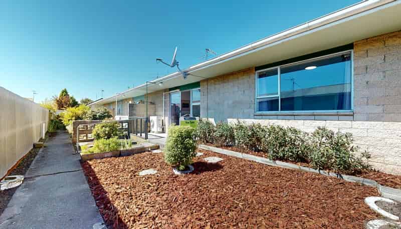 2/361 Burnett Street, Ashburton