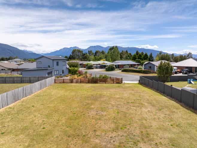 16 McIvor Place, Te Anau