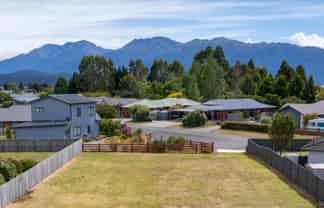 16 McIvor Place, Te Anau