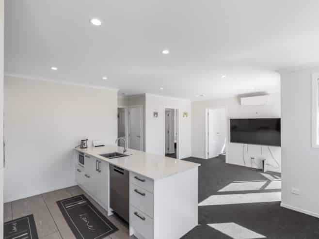 75 Waruhia Crescent, Rototuna North