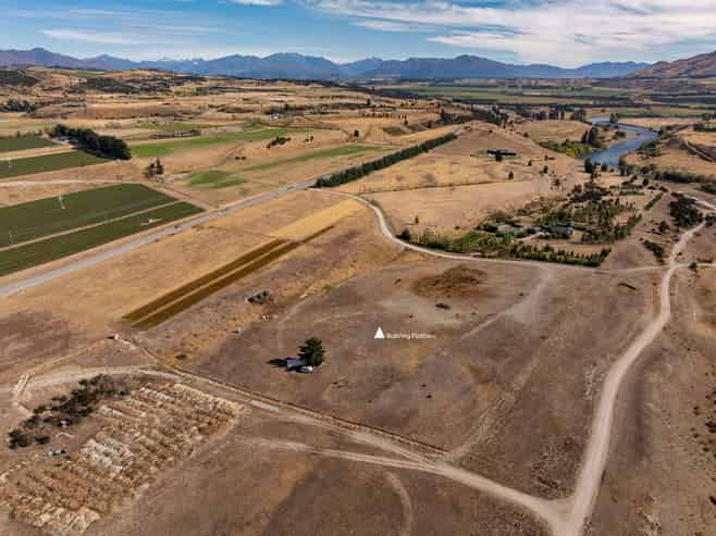 3166 Luggate-Cromwell Road, Luggate