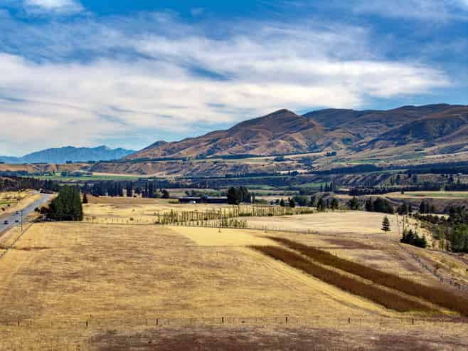 3166 Luggate-Cromwell Road, Luggate