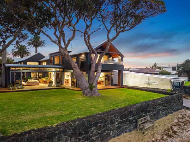 8 Musick Point Road, Bucklands Beach