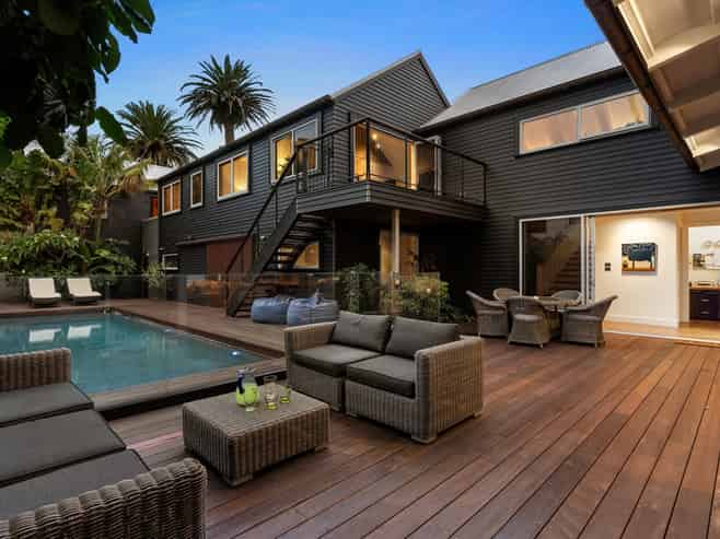 8 Musick Point Road, Bucklands Beach