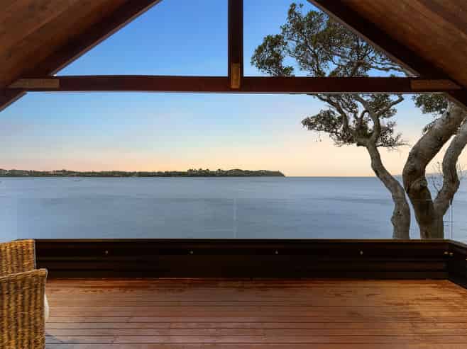 8 Musick Point Road, Bucklands Beach