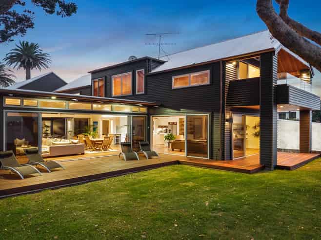 8 Musick Point Road, Bucklands Beach