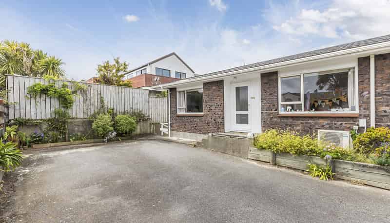 24A The Track, Plimmerton
