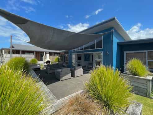 113 Sands Crescent, Matarangi