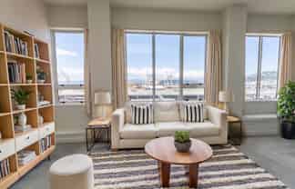 210/107 Thorndon Quay, Thorndon